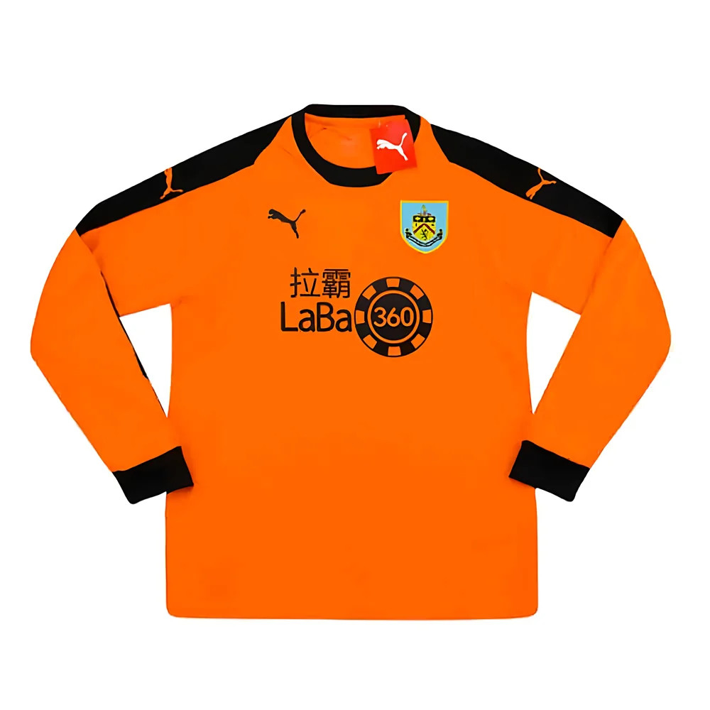 puma goalkeeper jersey 2018