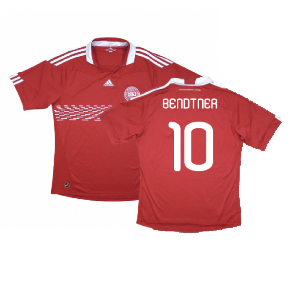 '10-'11 Denmark Home Shirt (M) (Excellent) (Bendtner 10) Polyester Made By: Adidas Men's Red Medium